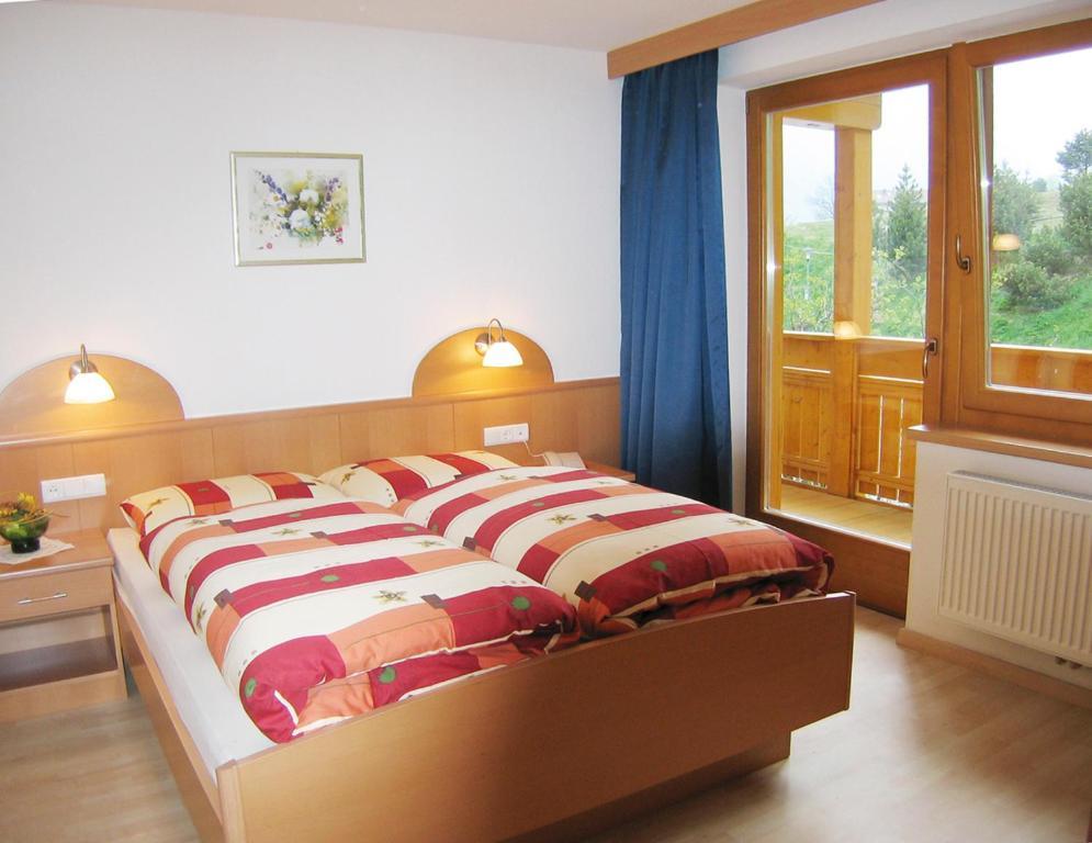 Residence Tauber Valles Szoba fotó