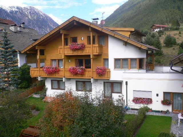 Residence Tauber Valles Kültér fotó